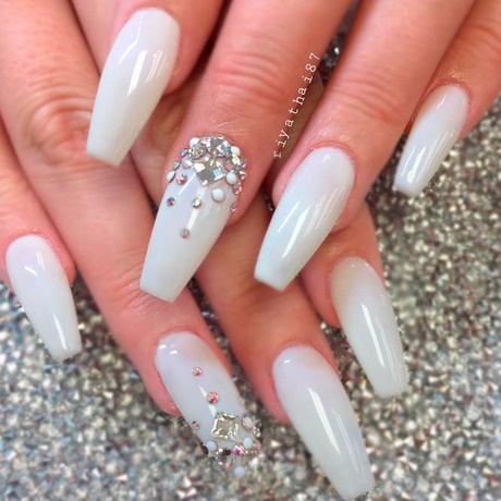 acrylic-nail-designs-white-73_11 Unghii acrilice modele alb