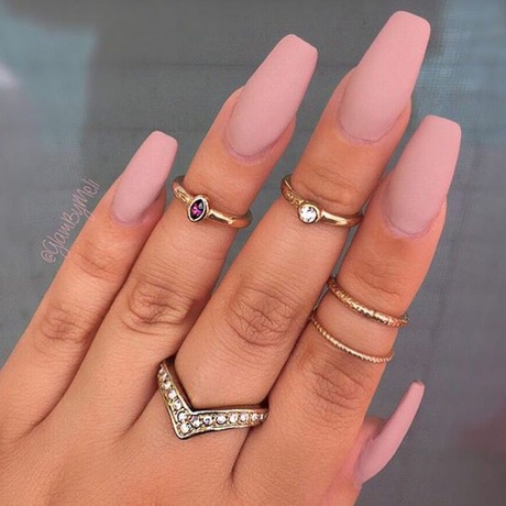 amazing-fake-nails-35_9 Uimitoare unghii false