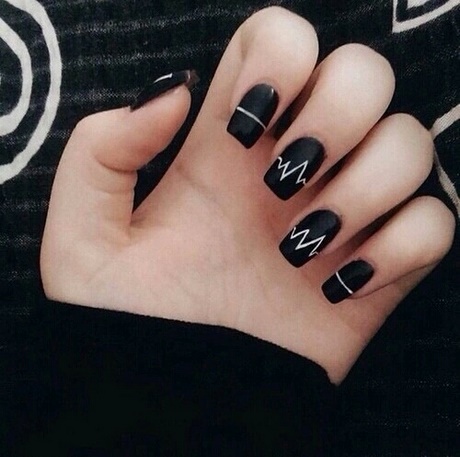 black-and-white-nails-tumblr-57_12 Unghii alb-negru tumblr