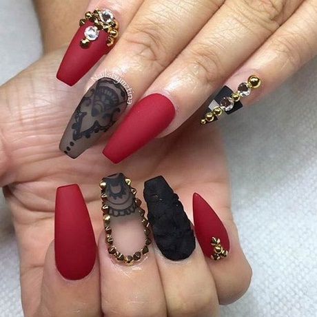 black-gold-and-red-nail-designs-64_12 Modele de unghii negre și roșii