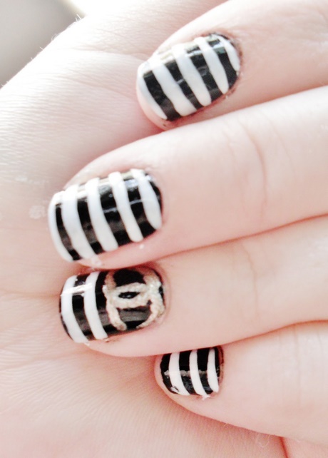 black-white-striped-nails-88_15 Negru alb cu dungi unghii