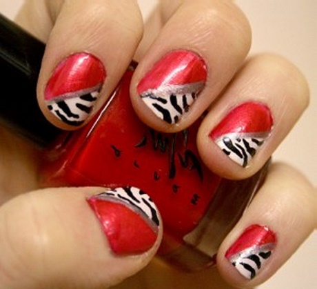cute-red-nail-designs-41_16 Modele drăguțe de unghii roșii