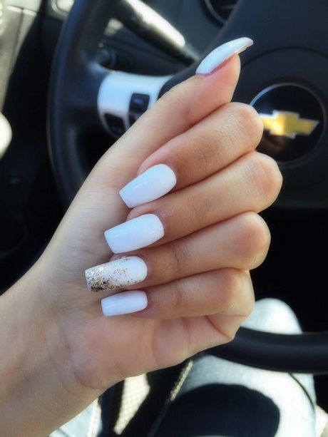 cute-white-acrylic-nails-20_3 Drăguț unghii acrilice albe