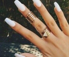 cute-white-acrylic-nails-20_6 Drăguț unghii acrilice albe