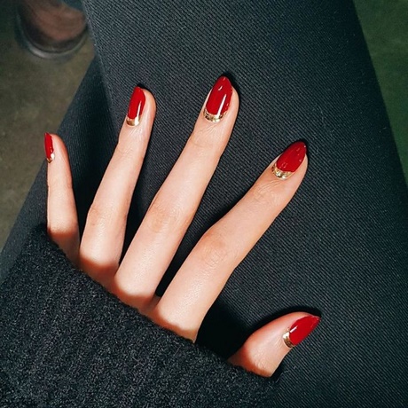 easy-red-nail-art-33_18 Ușor roșu nail art