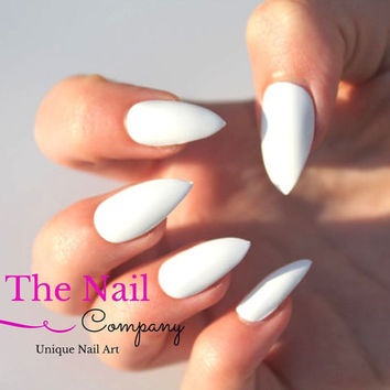 fake-white-nails-92_12 Unghii false albe