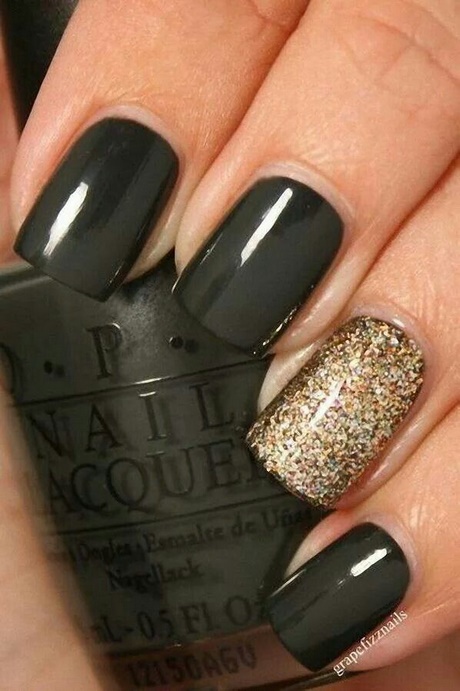 gold-n-black-nails-36_17 Aur n cuie negre