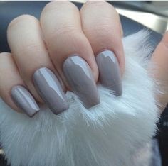 gray-acrylic-nails-60_16 Unghii acrilice gri