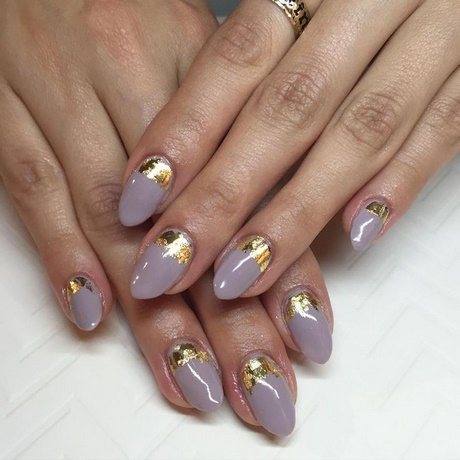 nail-art-gold-leaf-92_8 Nail art frunze de aur