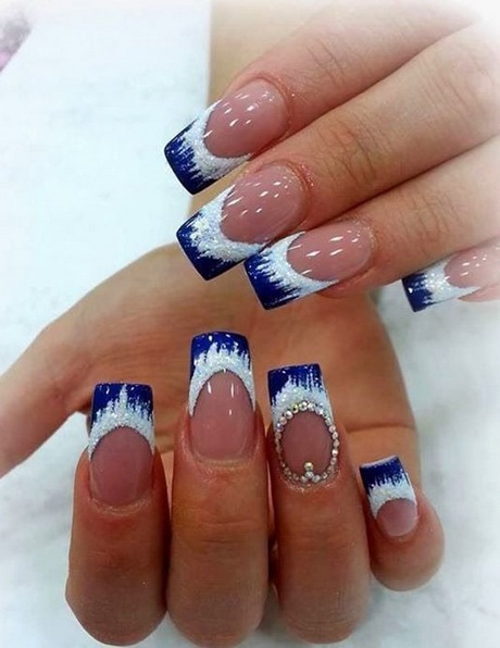 nail-designs-blue-and-white-66_6 Modele de unghii albastru și alb