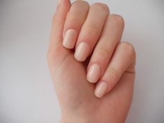natural-looking-fake-nails-37_13 Unghii false cu aspect Natural