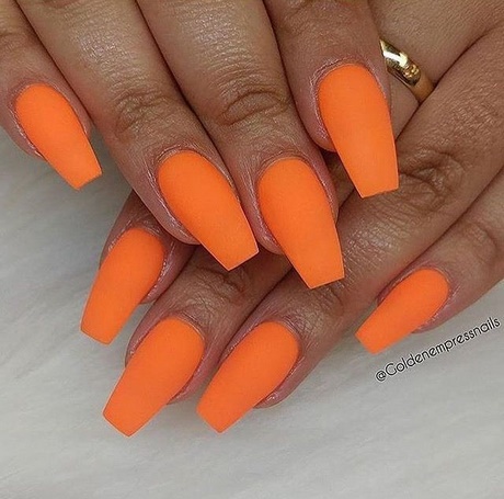 orange-acrylic-nails-09_19 Unghii acrilice portocalii