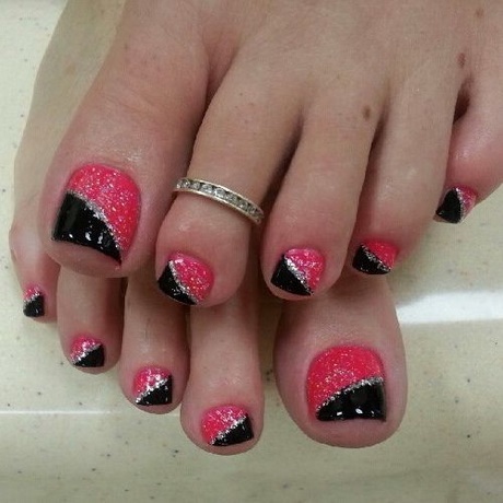 pink-and-black-toenail-designs-14_18 Roz și negru toenail modele