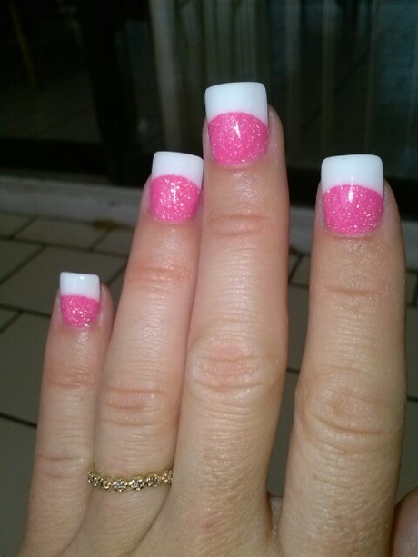 pink-and-white-acrylic-nails-21_13 Unghii acrilice roz și alb