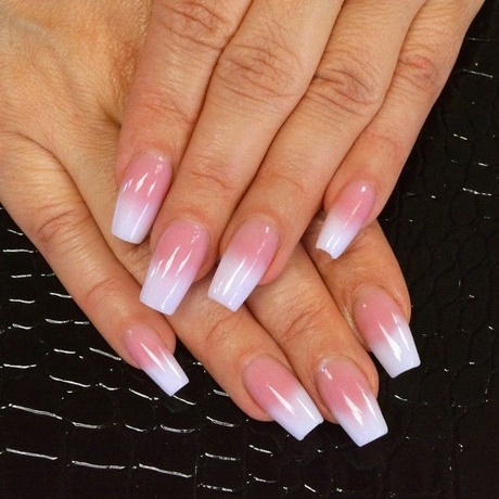 pink-and-white-acrylic-nails-21_5 Unghii acrilice roz și alb