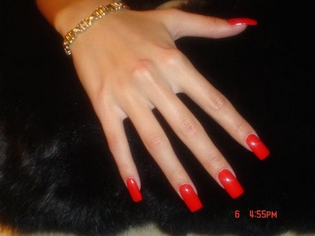 red-acrylic-nails-36_5 Unghii acrilice roșii