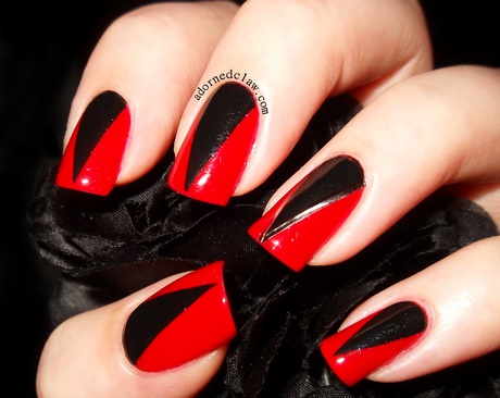 red-and-black-nail-art-66_8 Arta unghiilor roșii și negre