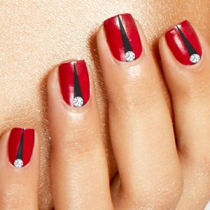 red-and-black-nail-polish-60_14 Lac de unghii roșu și negru