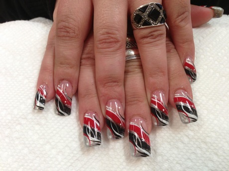 red-black-silver-nail-designs-91_17 Modele de unghii roșu negru argintiu