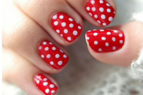 red-nail-designs-for-short-nails-71 Modele de unghii roșii pentru unghii scurte