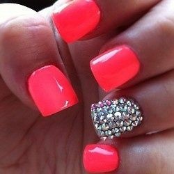 red-nails-designs-with-diamonds-82_19 Modele de unghii roșii cu diamante