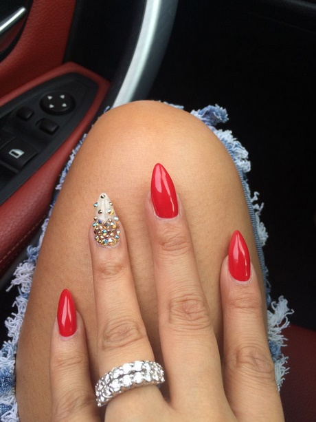 red-nails-designs-with-diamonds-82_20 Modele de unghii roșii cu diamante