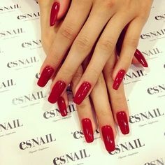 red-nails-images-74_15 Imagini cu unghii roșii