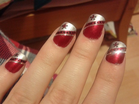 Red silver nail art