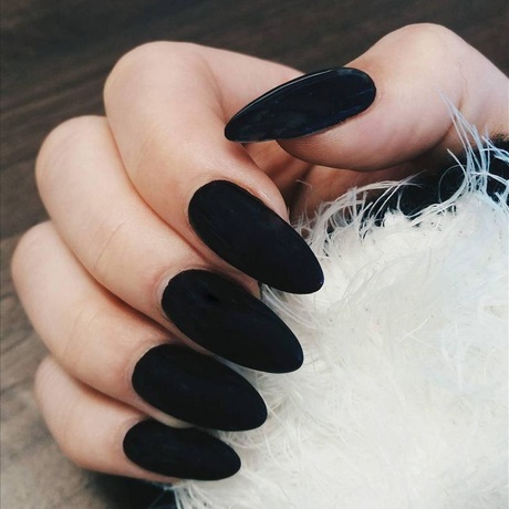 short-black-acrylic-nails-93_19 Unghii scurte acrilice negre