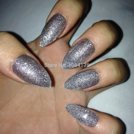 silver-acrylic-nails-81_16 Unghii acrilice de argint