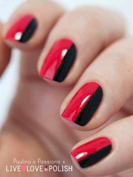 Modele simple de unghii negre și roșii