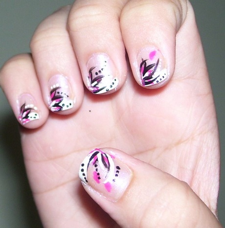 very-simple-nail-art-designs-for-short-nails-35_6 Modele foarte simple de unghii pentru unghii scurte