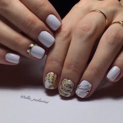 white-nails-short-32_2 Unghiile albe scurte