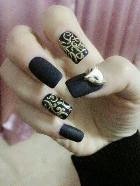 3d-golden-nail-art-85_2 3D aur nail art