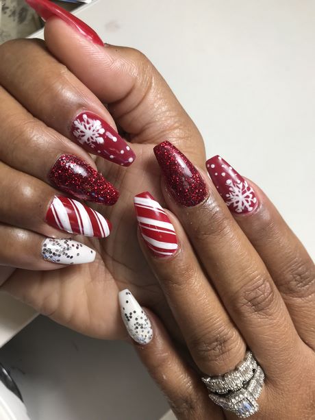 acrylic-christmas-nail-designs-15_9 Modele acrilice de unghii de Crăciun