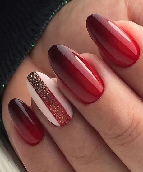 beautiful-red-nail-designs-79_11 Modele frumoase de unghii roșii