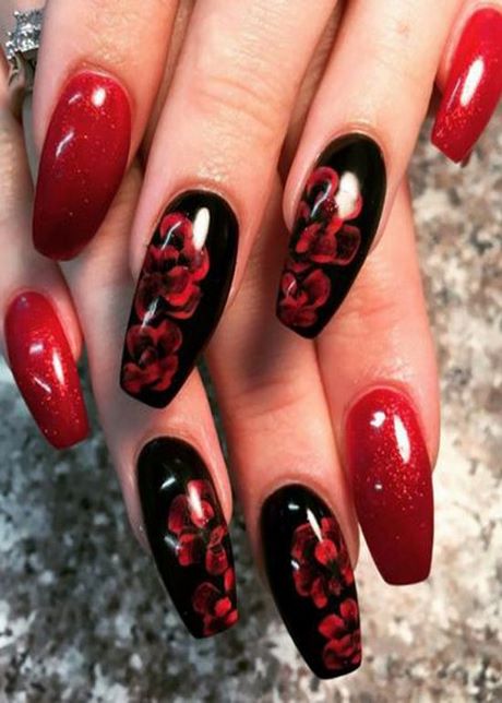 beautiful-red-nail-designs-79_12 Modele frumoase de unghii roșii