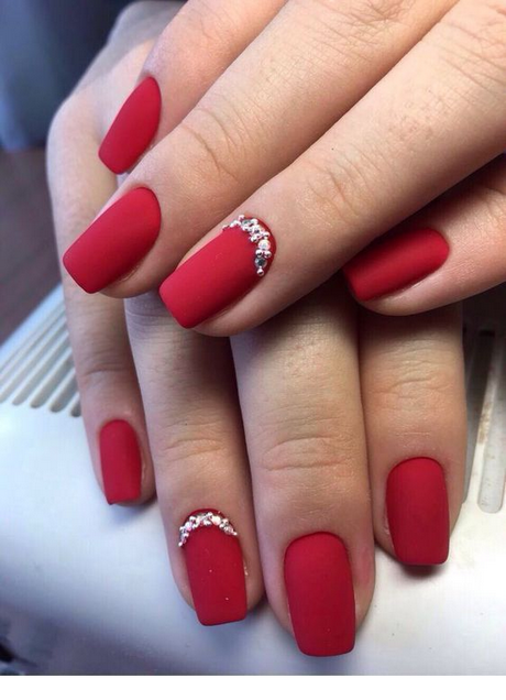beautiful-red-nail-designs-79_2 Modele frumoase de unghii roșii