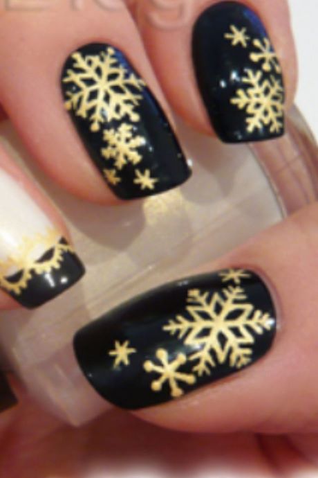 black-christmas-nail-design-16_11 Design negru de unghii de Crăciun