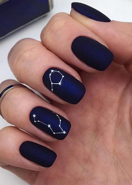 blue-short-nail-designs-45_6 Modele de unghii scurte albastre