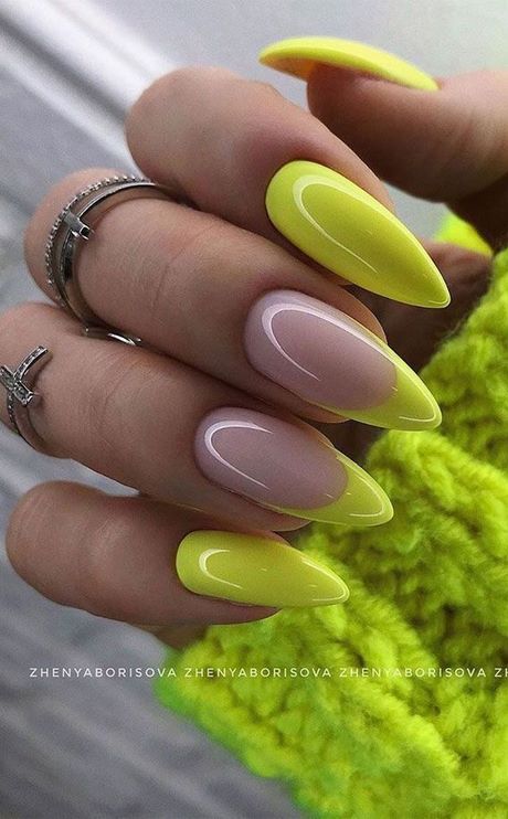 bright-nail-color-designs-37_14 Modele de culoare strălucitoare a unghiilor