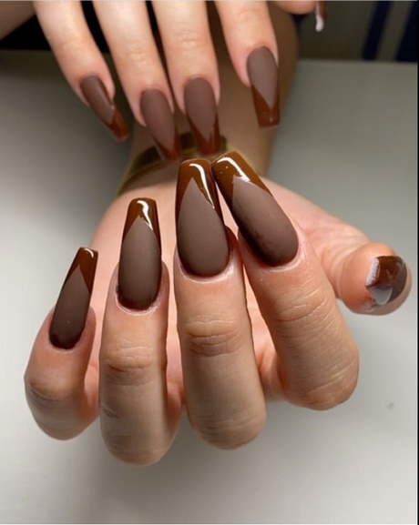 brown-nails-with-design-24_12 Cuie maro cu design