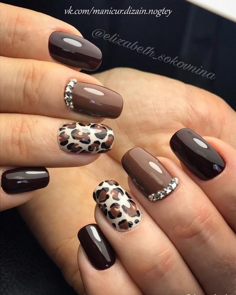 brown-nails-with-design-24_14 Cuie maro cu design
