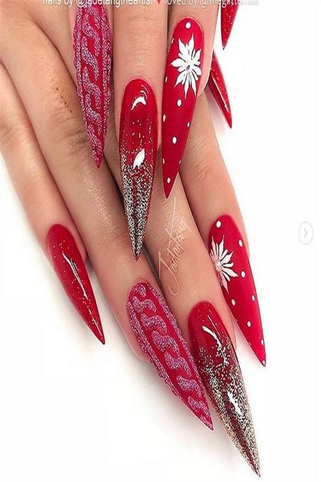 christmas-stiletto-nail-designs-39_12 Modele de unghii stiletto de Crăciun