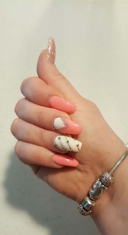 coral-and-white-nail-designs-80_16 Modele de unghii Coral și alb
