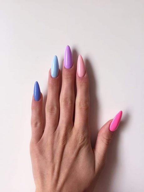 cute-multicolored-nails-83_4 Drăguț unghii multicolore