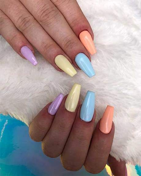 cute-multicolored-nails-83_6 Drăguț unghii multicolore
