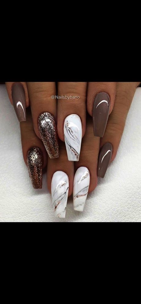 cute-nail-designs-for-dark-skin-79_20 Modele drăguțe de unghii pentru pielea întunecată