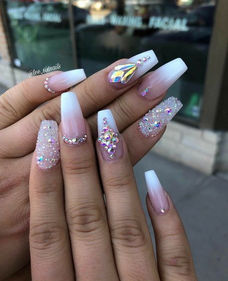 cute-rhinestone-nail-designs-37_10 Drăguț stras unghii modele