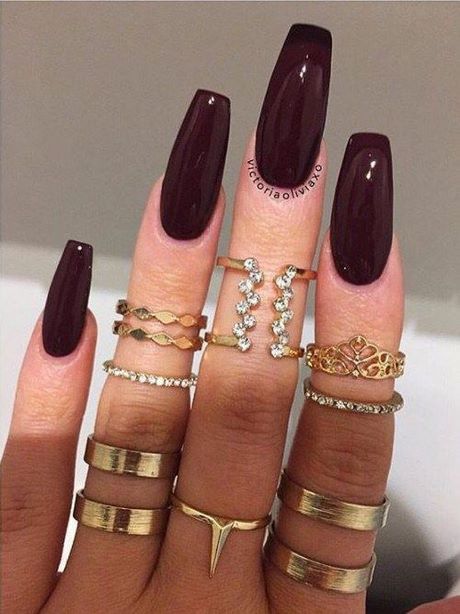 dark-burgundy-nail-designs-49_10 Modele de unghii întunecate de burgundă